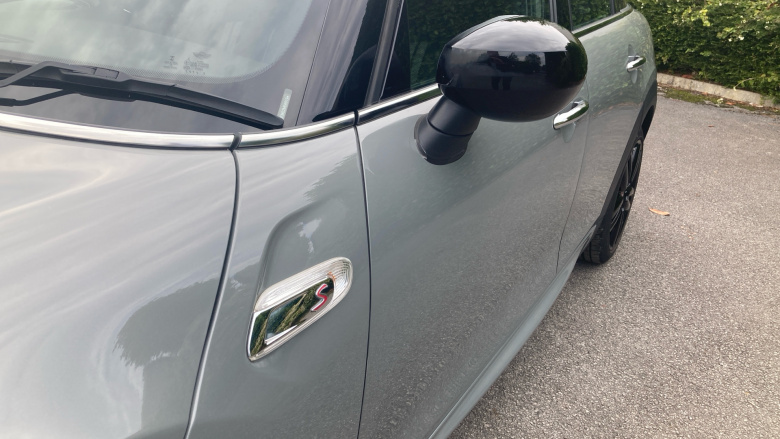 MINI Hatchback 2.0 Cooper S Sport II 5dr Petrol Hatchback